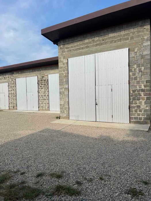 Здаються в оренду приміщення.