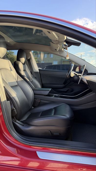 Tesla Тесла Model 3 Long Range 2018 р 75 кВт Запас ходу 400км.