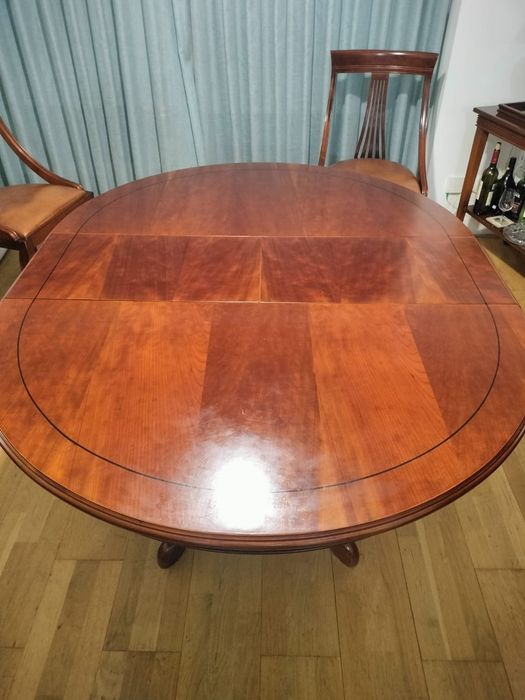 Mesa extensível em Madeira  de Cerejeira