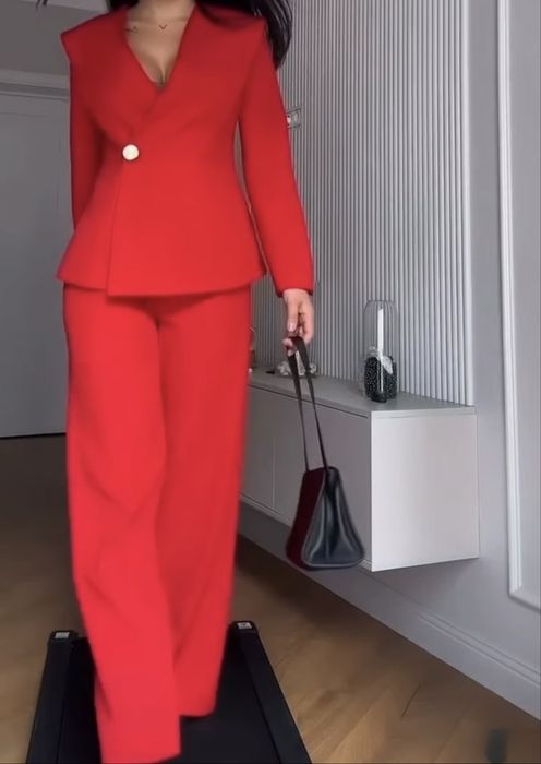 Жіночий костюм 50 - 52