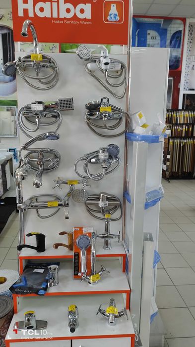 Змішувачі для  кухні та ванної кімнати