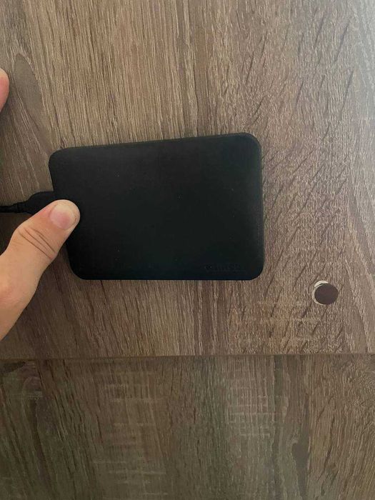 Зовнішній жорсткий диск Toshiba HDTP210EK3AA 1 Tb Б/У + комплект ігор