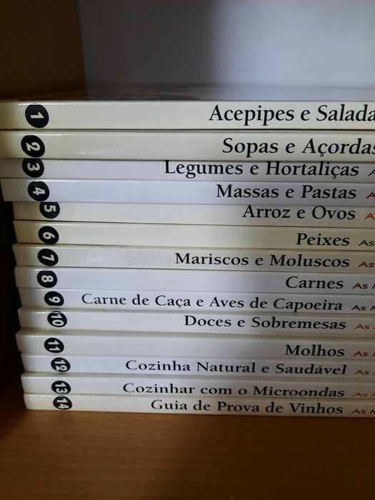 Conjunto de 14 Livros de Culinária