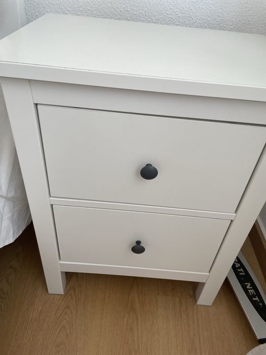 2 mesas de cabeceira hemnes ikea