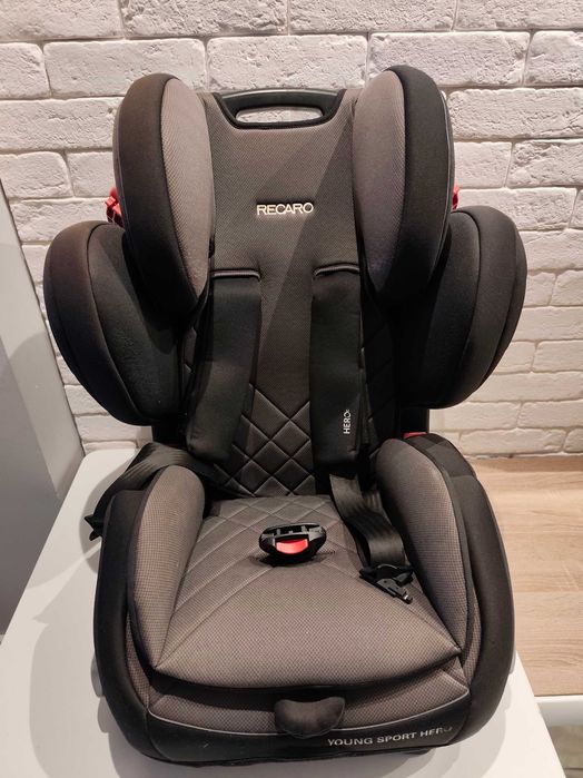 Fotelik RECARO young sport hero 9-36 kg