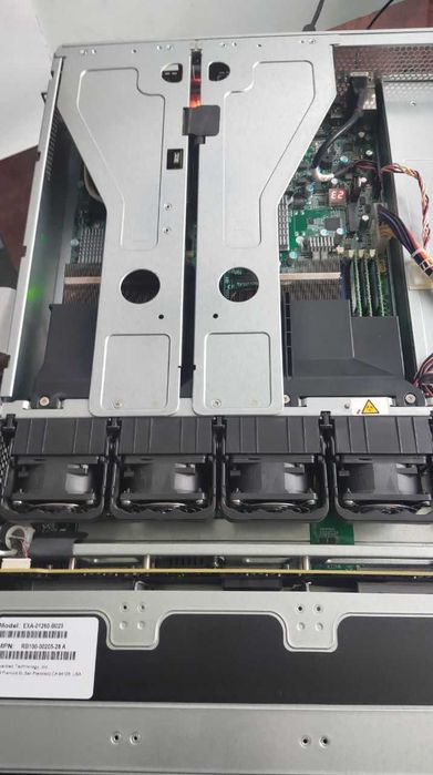 Продам сервер з США 6 ядер 2,6 ГГц DDR3 40Gb + ssd 120