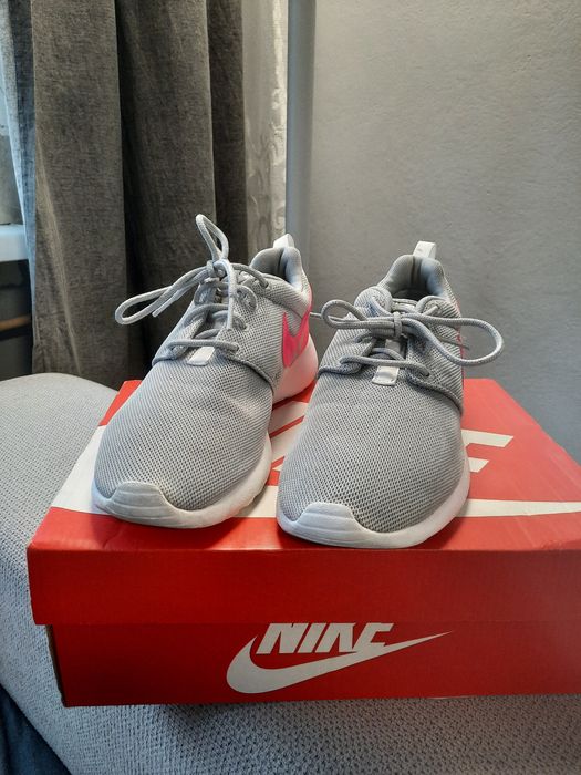 Szare nike sportowe buty r.38
