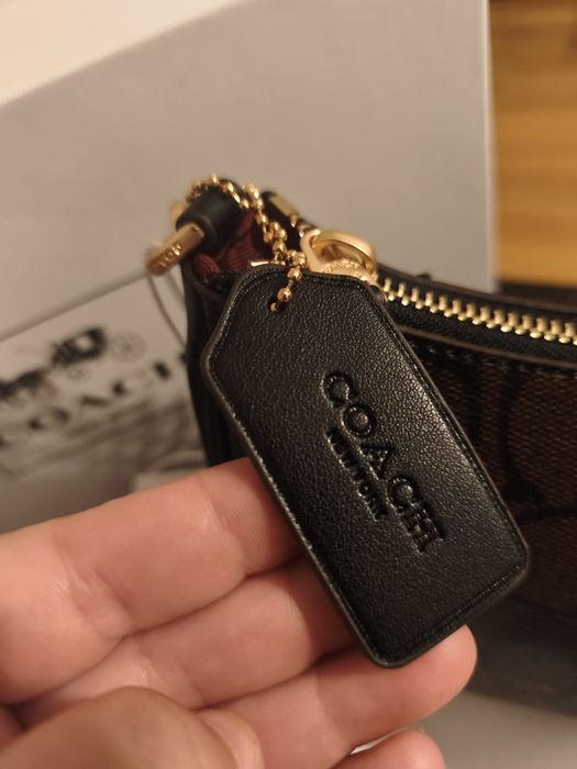 Bolsa Coach na Caixa