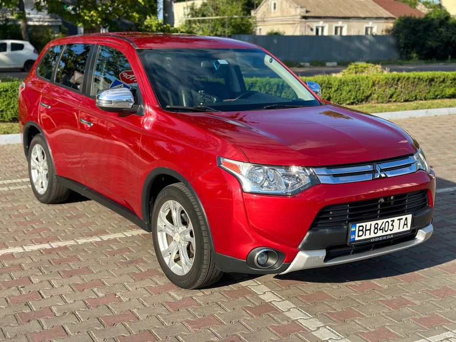 Mitsubishi  Outlander 2014