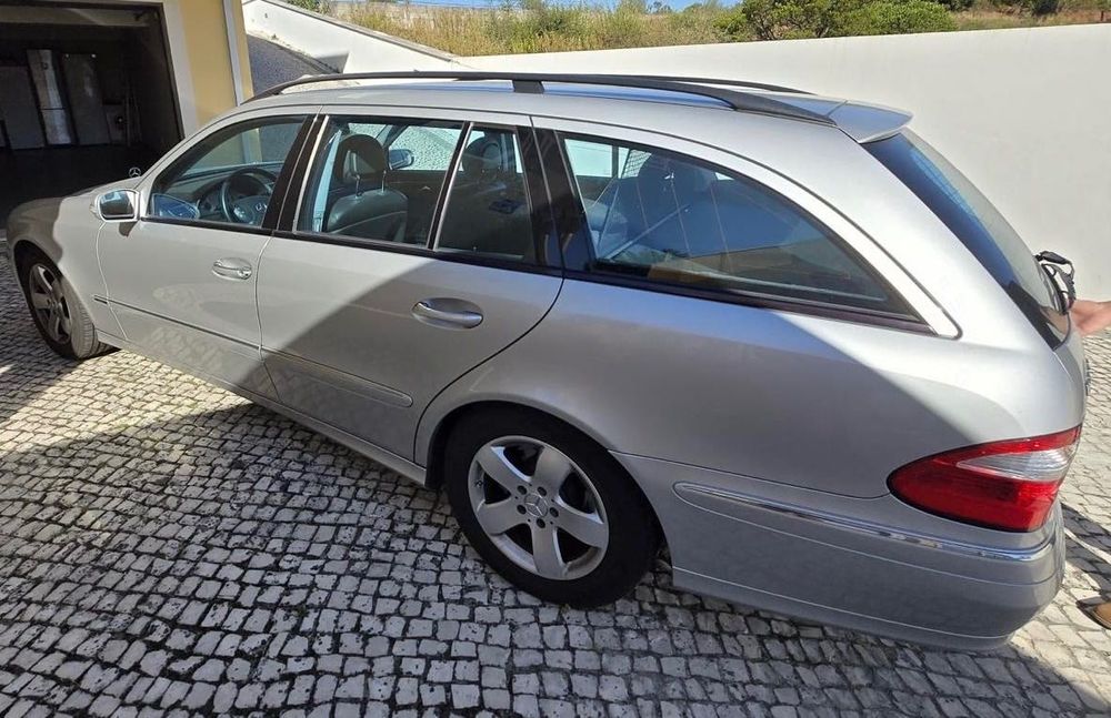 Vendo carrinha Mercedes Benz Avangard E220