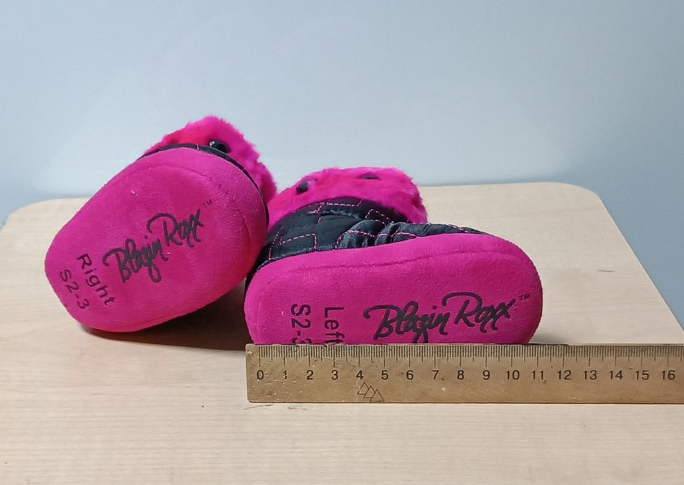 Детские сапожки теплые.