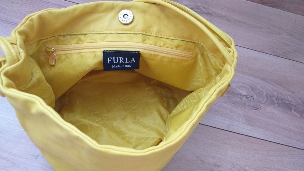 FURLA MAŁA oryginalna skóra naturalna skórzana torebka worek żółta