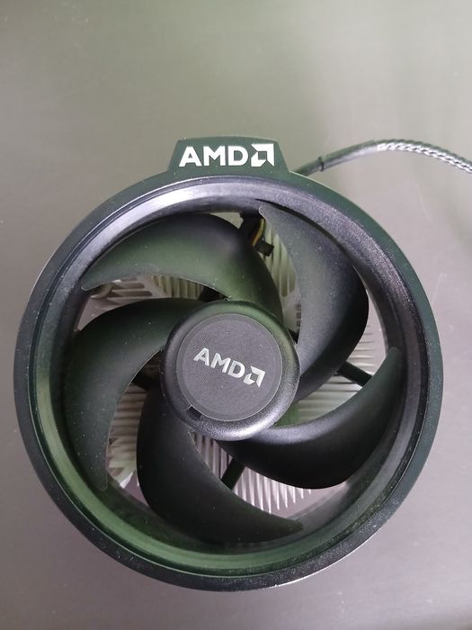 Процесор AMD Ryzen 5 2600