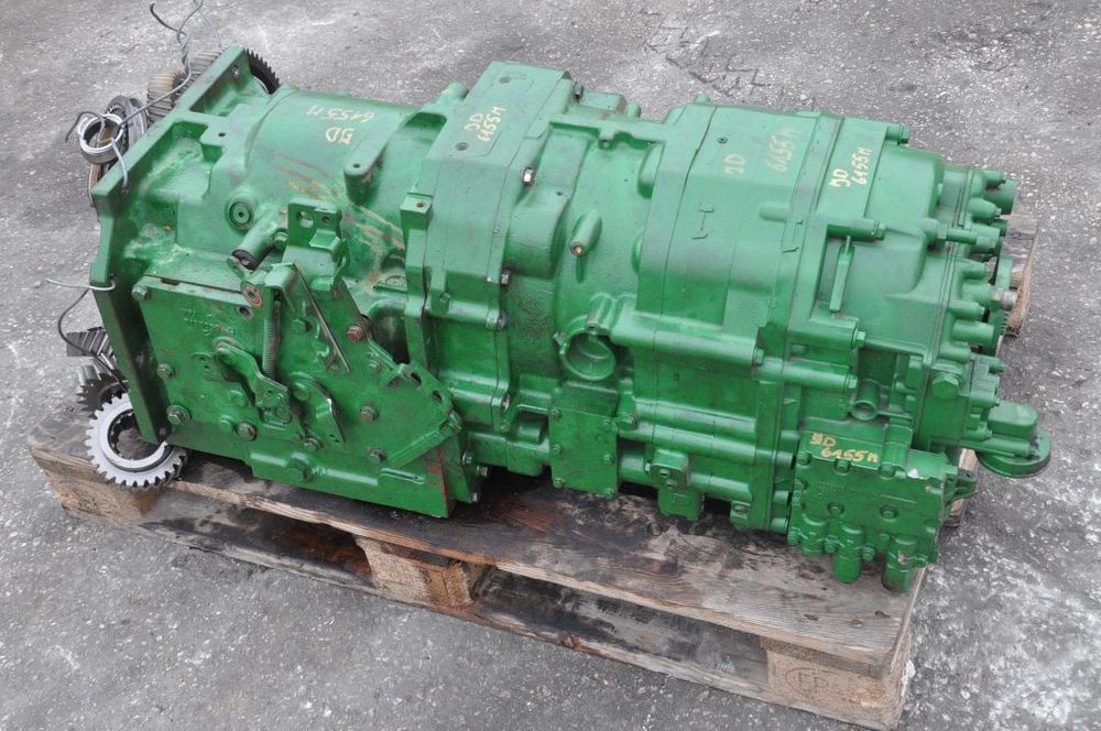 SKRZYNIA BIEGÓW JOHN DEERE 6150 6155 R552294 / R322095 / R552295 / R541887