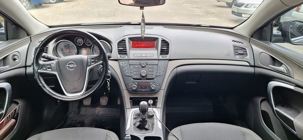 Продам Opel insignia