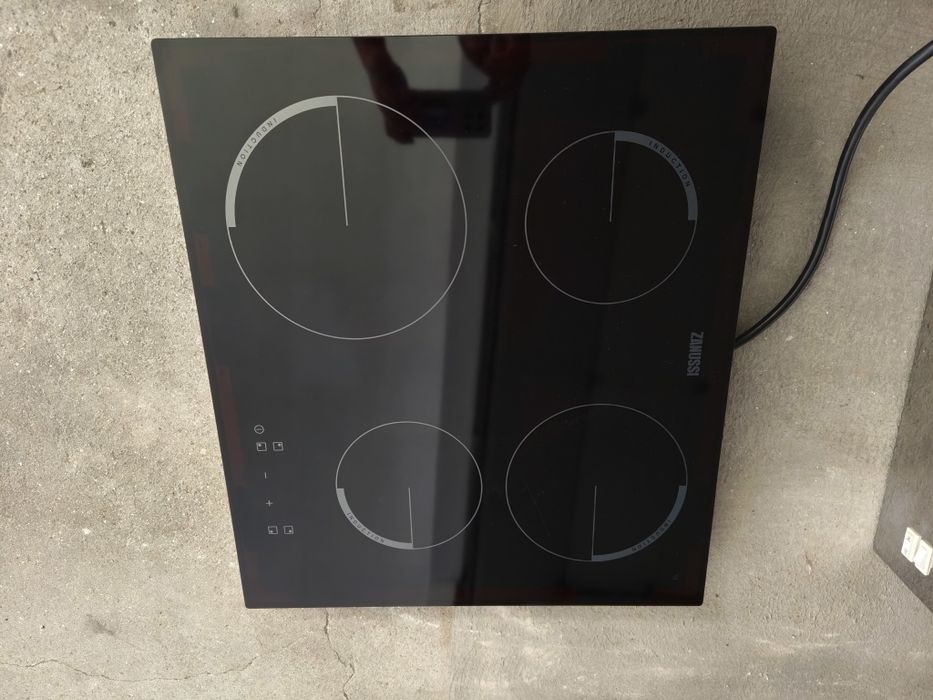 Placa de indução Zanussi