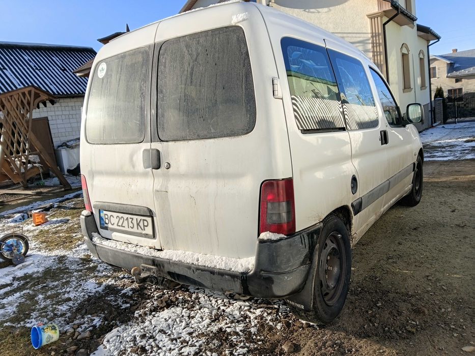 Пежо партнер пасажир 2,0 дізель