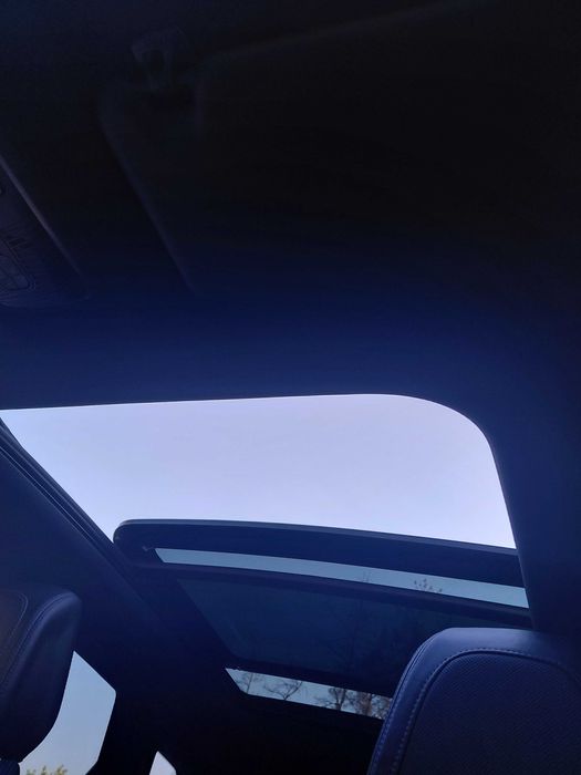 Продам автомобіль Peugeot 3008