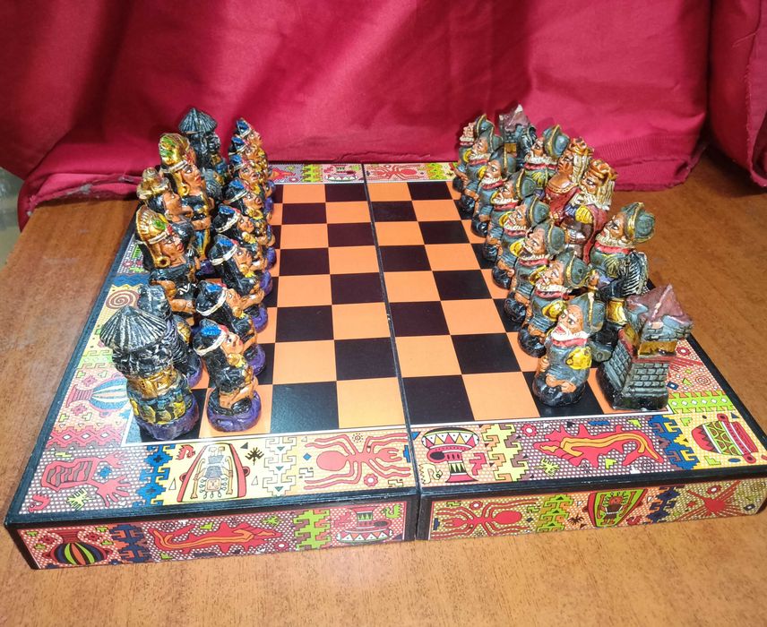 Jogo de Xadrez Artesanal Peruano – Incas vs. Conquistadores Espanhóis