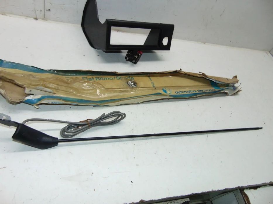 Fiat Ritmo strada antena/Fiat panda caixa