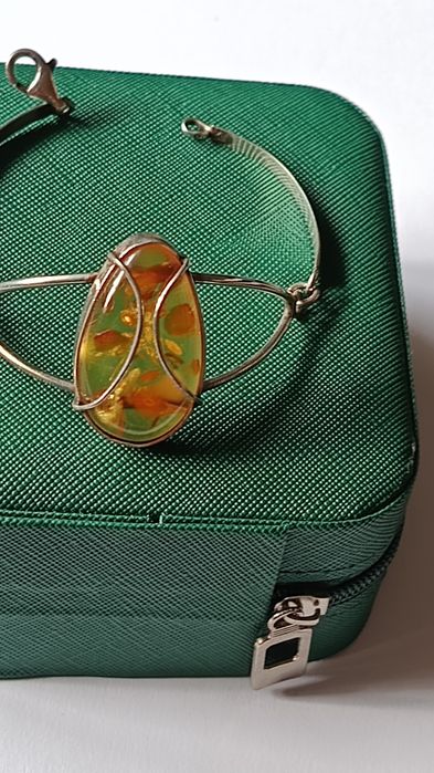 Bransoletka z bursztynem