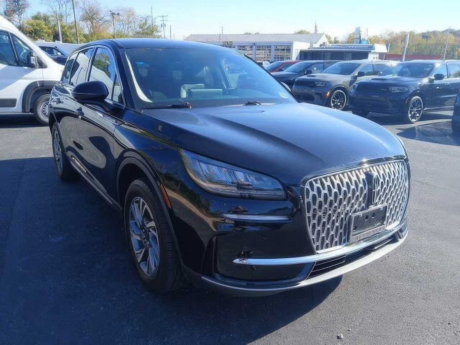 Lincoln Corsair Standard      2023