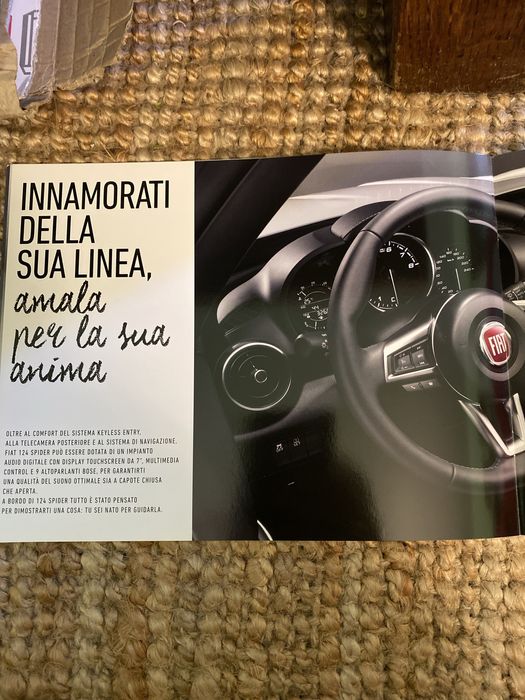 Catálogo brochura Fiat 124 spider