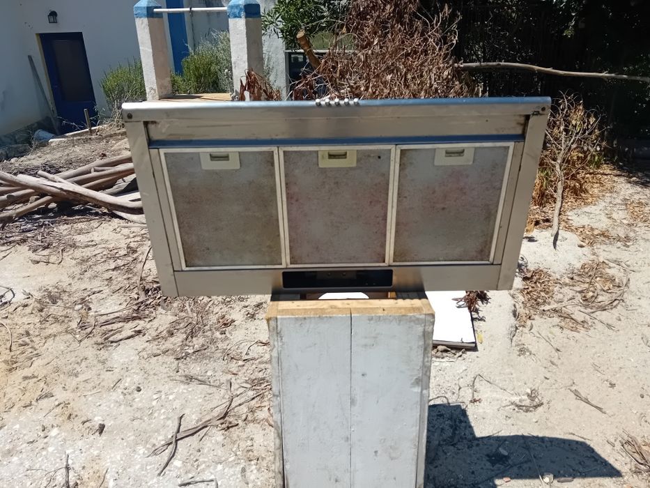 Exaustor de 2 motores com 3 filtros e luz