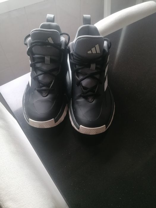Vendo ténis Adidas