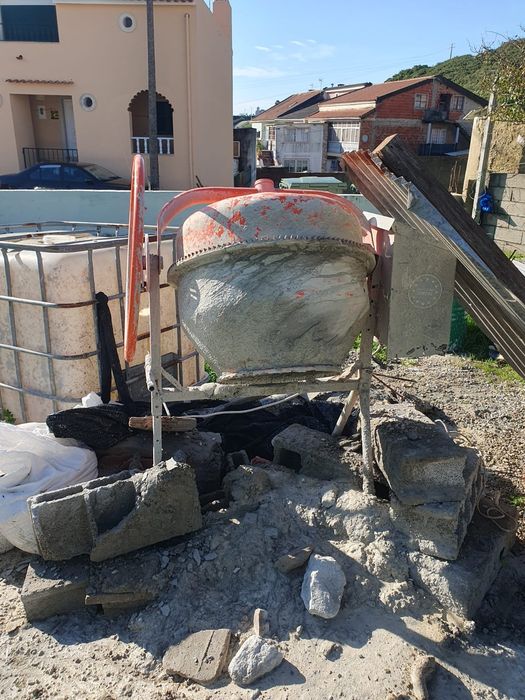 Aluguer Betoneira 125 litros