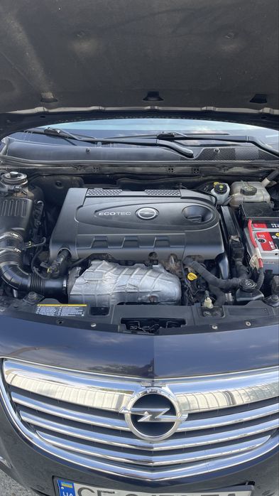 Продам в доброму стані Opel insignil