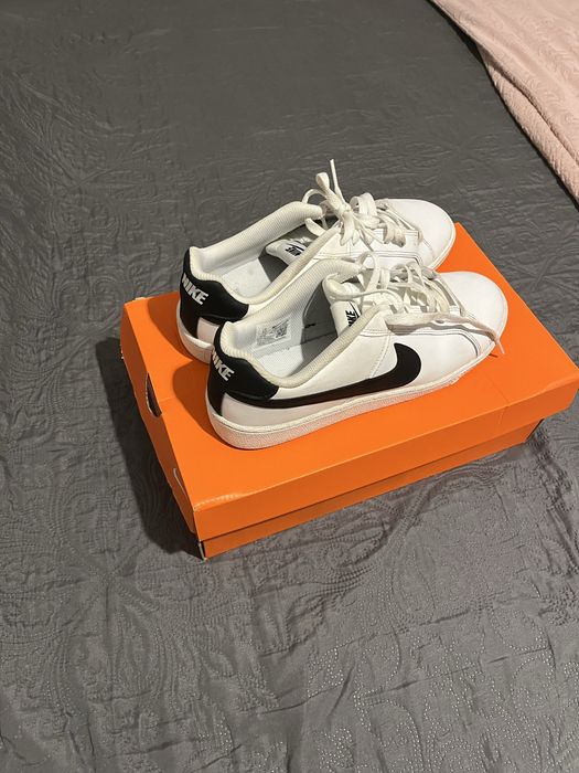 Tenis nike court royale