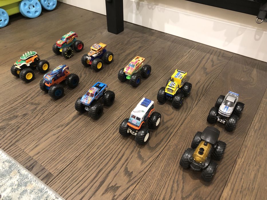 Monster Truck Hot Wheels