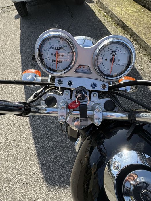 Mota Yamaha YBR 125 costum