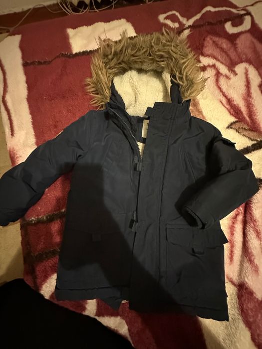 Куртка на холодну осінь,теплу зиму