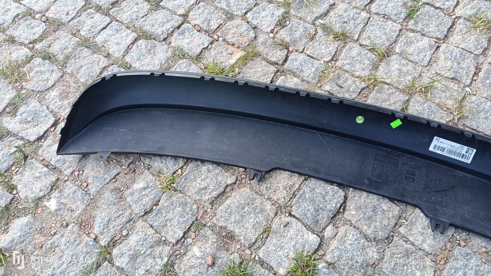Difusor de parachoques de Audi A4 B9  de 2017