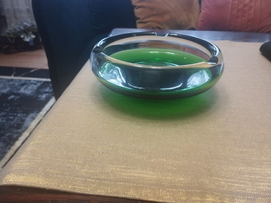 Popielnica ( grube szkło )