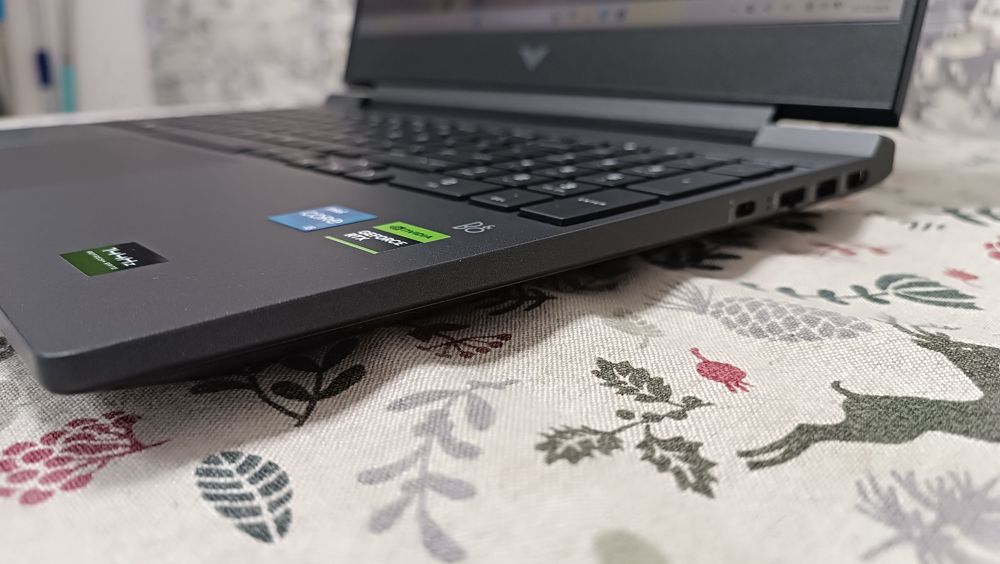 Ігровий ноутбук HP Victus | i5 13420H / 16GB / 6GB RTX 4050 | Як новий