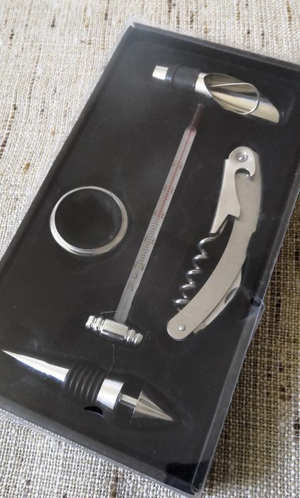 Zestaw do wina, nowy