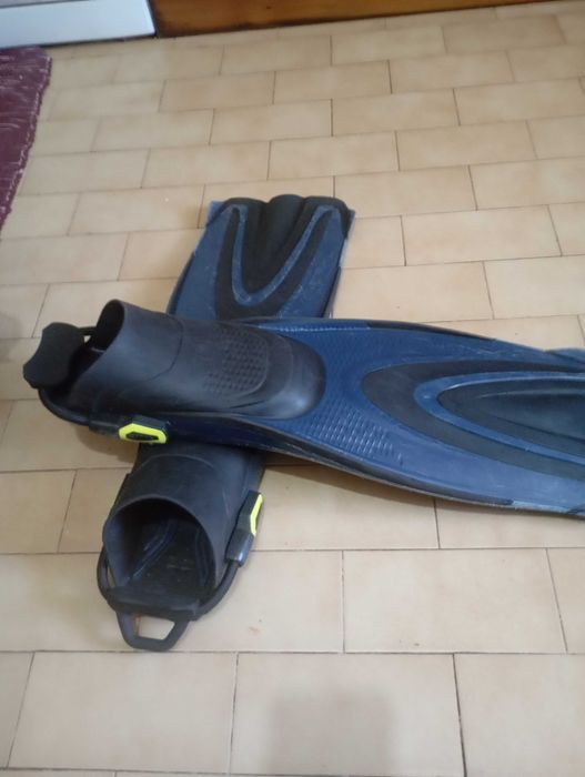 Conjunto de mergulho semi novo