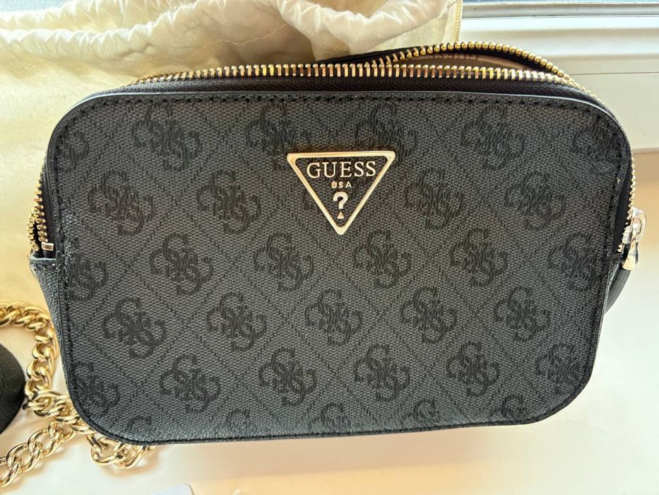 Сумка Guess в ідеальному стані, купувала  на сайті Modivo.