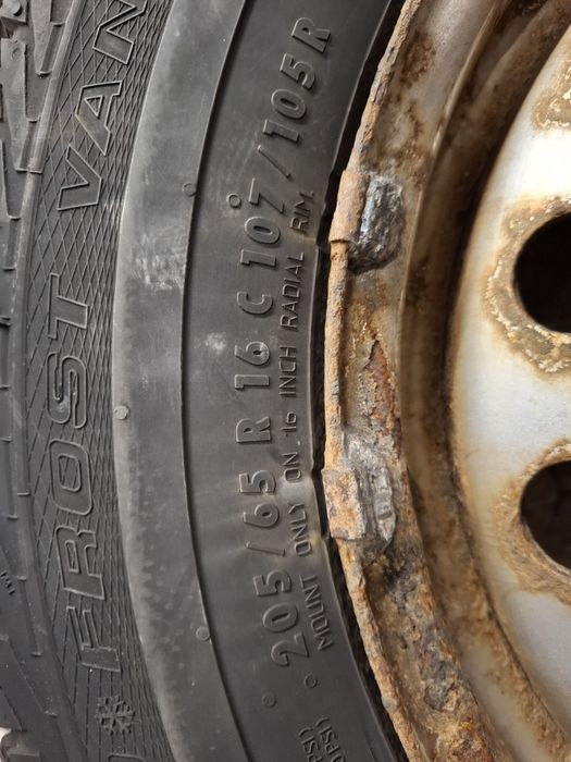 Зима пара 205/65/16 С шини + диски 6j16 et 50 5×118  трафік Рено