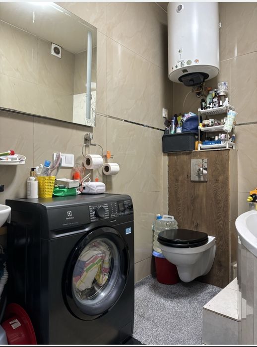 Продам 1 кім квартиру! ЖК Метрополія , метро Вирлиця 3 хвилини пішки!