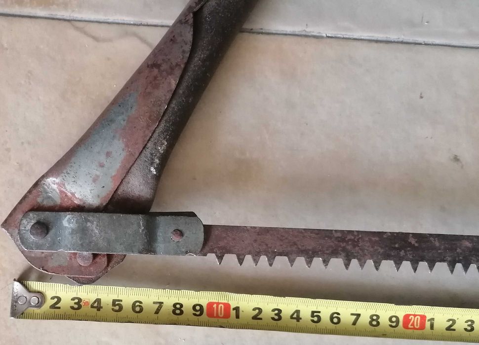 Serra ou serrote lenha ou outros, 90 cm, por 5€