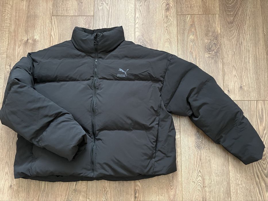 Куртка Puma в ідеальному стані ..