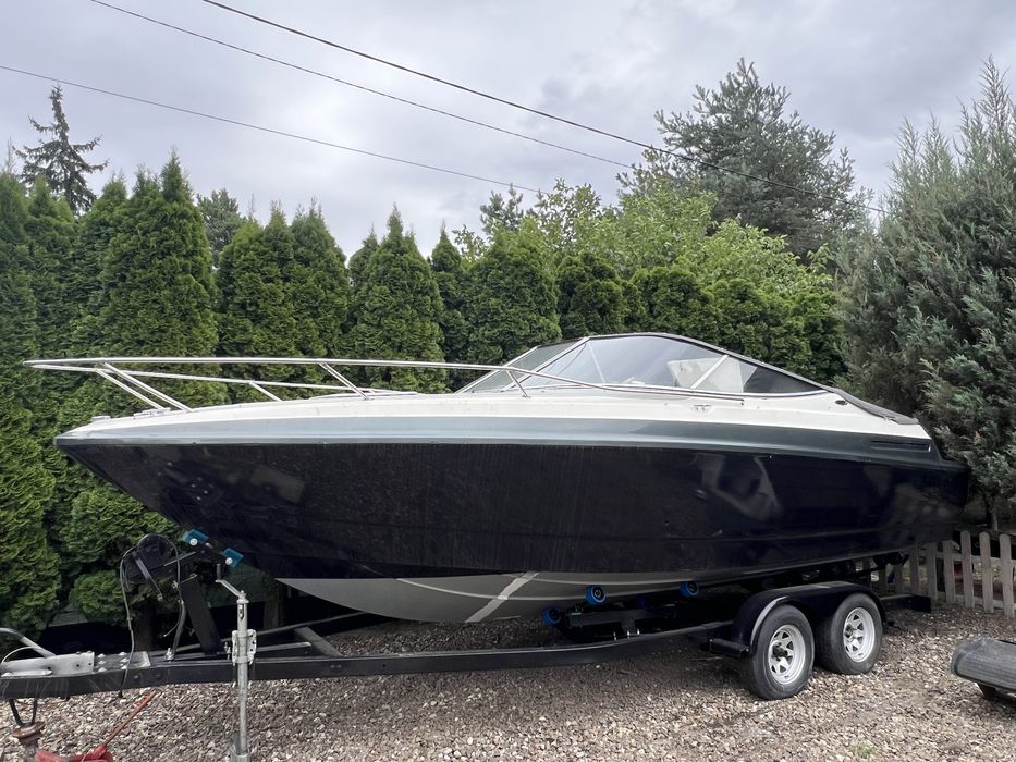 Łódź maxum 2352 5.7 + przyczepa