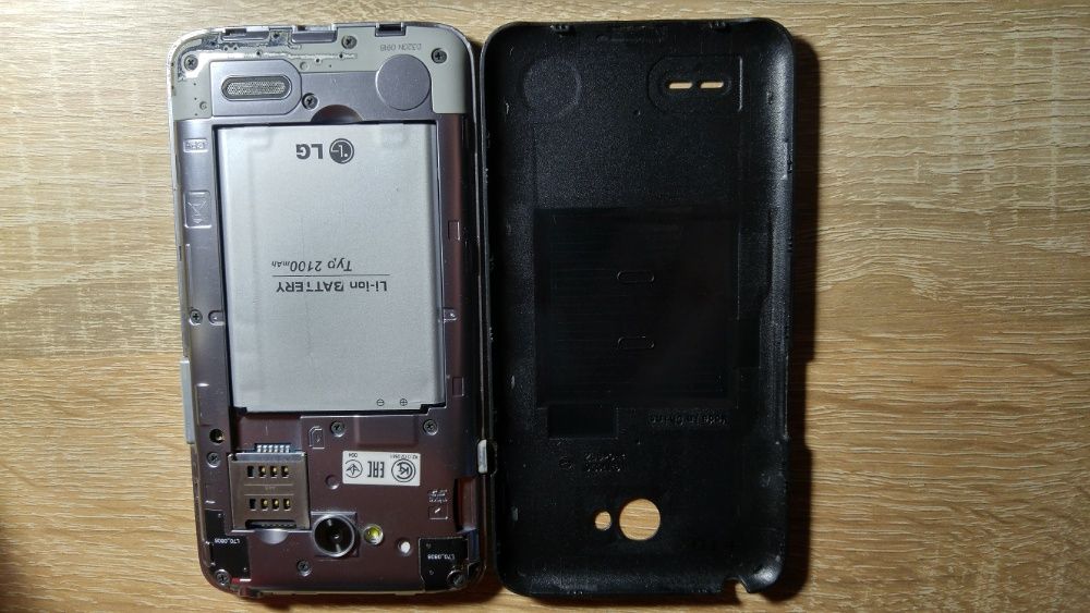 Телефон LG-D285 не включається!