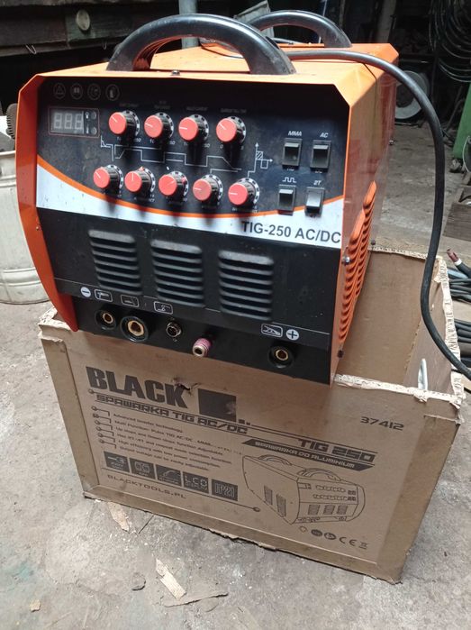 Spawarka TIG 250 AC/DC Puls