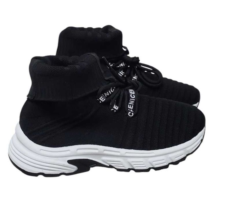Czarne buty sportowe z wysoką cholewką, R. 38