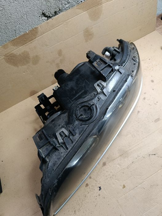 BMW E39 lift 03r-reflektor lewy Hella Europa Xenon